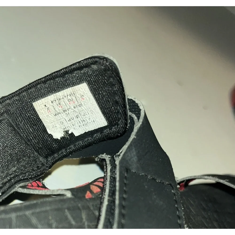The‎ North Face Sandals Black Mens 11 HooknLoop Straps Open Toe Hydrotrak